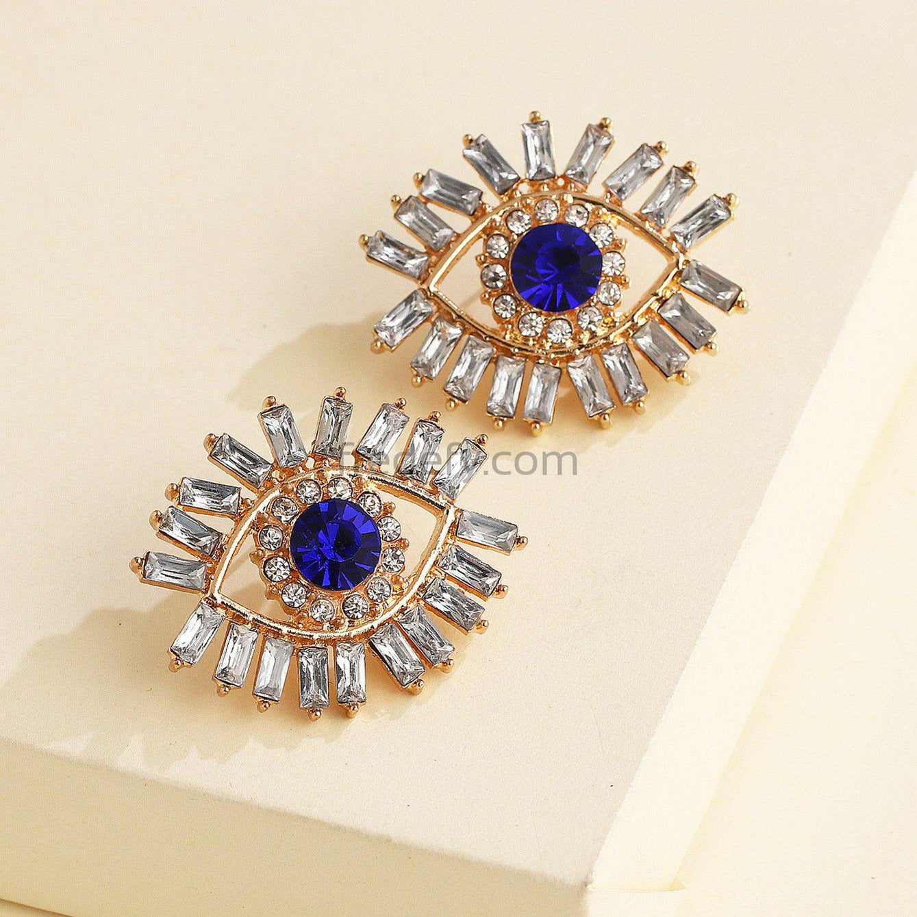 Shop Decorative Diamond Stud Earrings Online | CaratLane US